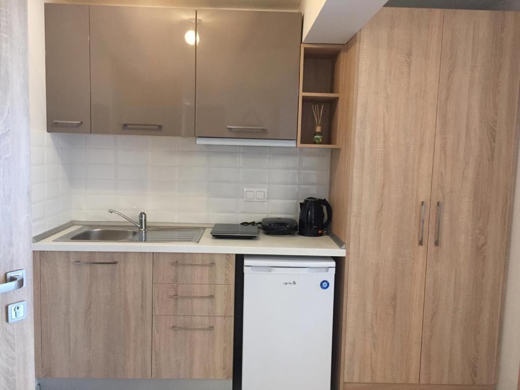 Thomas Studios & Apartments Paralia Экстерьер фото